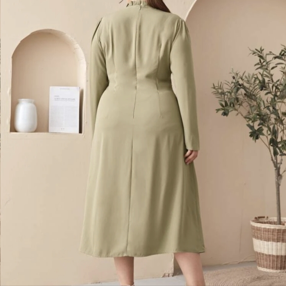 NWOT SHEIN High Neck Midi Dress - Picture 2 of 12